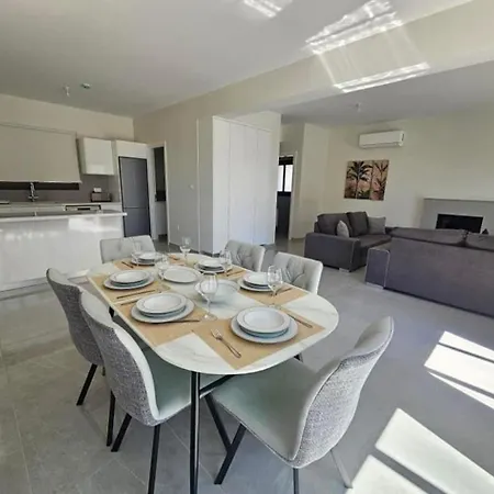 Apartmán The First Thing Should Book